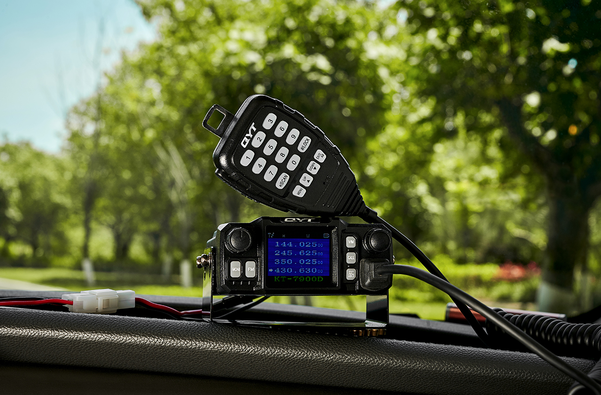 QYT mini 25 Вт четырехдиапазонный четырехдиапазонный мобильный радиоприемник KT-7900D